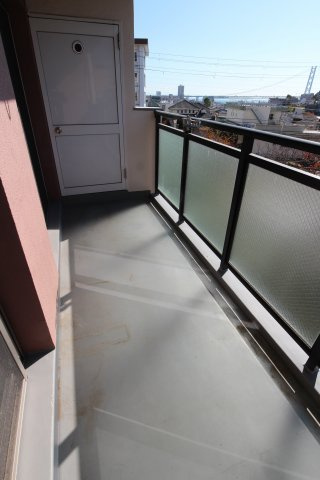 狩口台住宅28号棟のバルコニー