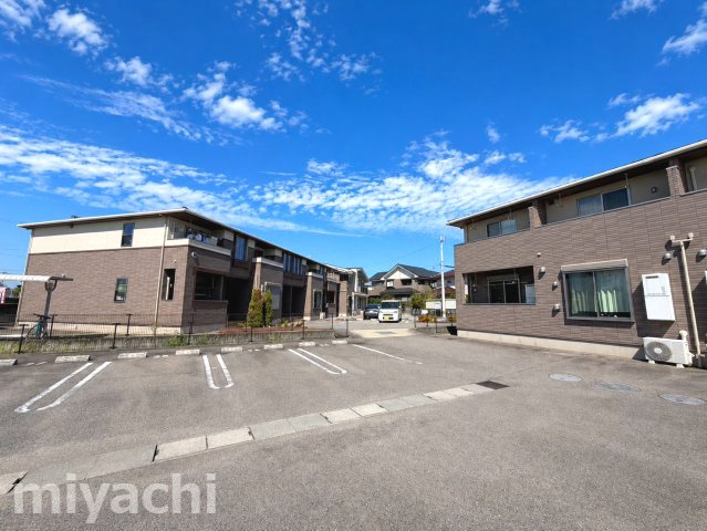 ハピネス北島　Eの外観