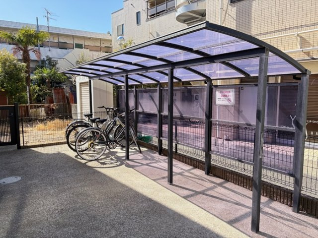 テールポワールのその他|駐輪場