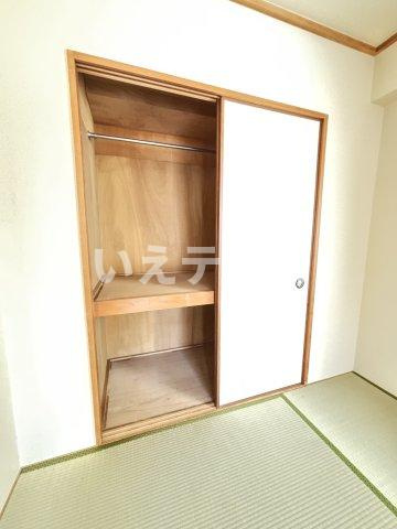 エバーグリーンⅡ番館の和室|和室ならではの温かな和の空間で寛ぎの時間を過ごせます