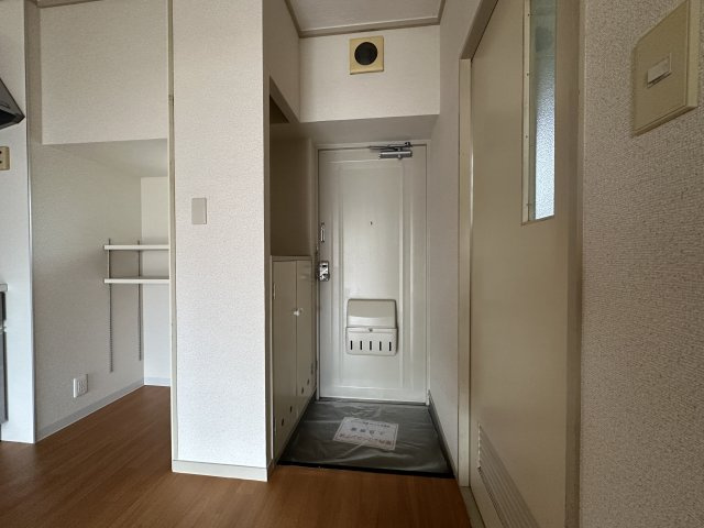 川崎市麻生区百合丘１丁目の賃貸マンションの玄関