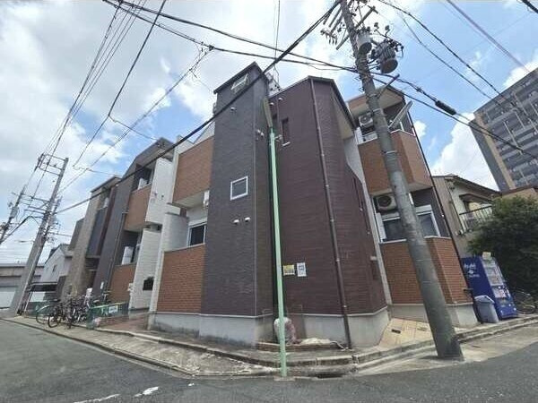 オークラレジデンス栄生の外観