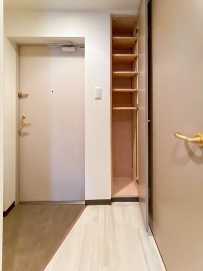 【玄関】 | ラグラシューズ相模大野