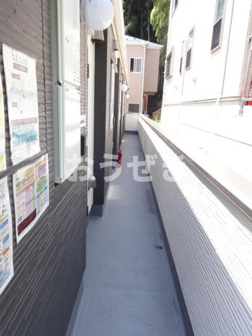 コムフィ杉田のロビー