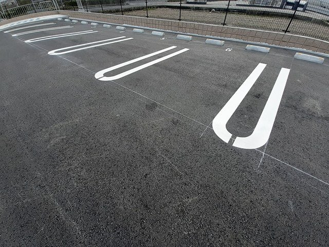 リブサニーＤの駐車場