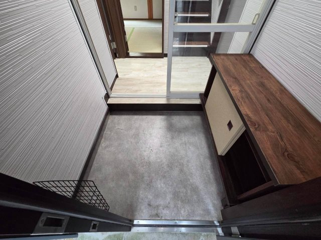 昭和北1丁目　リフォーム済み　4LDK　中古住宅の玄関