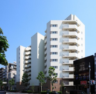 【外観】 | エーデル練馬 | 鉄筋コンクリート造のがっちりとした建物。