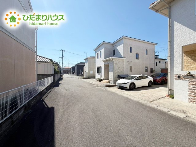 いわき市中神谷字後原　中古戸建の前面道路含む現地写真|前面道路幅6ｍ☆車の出入りもラクラクできちゃいます(^^♪
