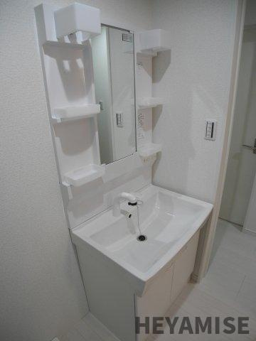 フレア西町の洗面所|※同間取りの別の階のお部屋の写真です※