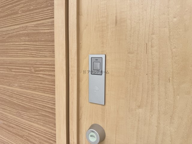 入間市大字下藤沢・全13棟　新築一戸建　10号棟の設備|ワンタッチで開錠・施錠出来ます