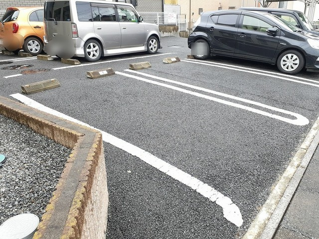 ベルヴィラAの駐車場
