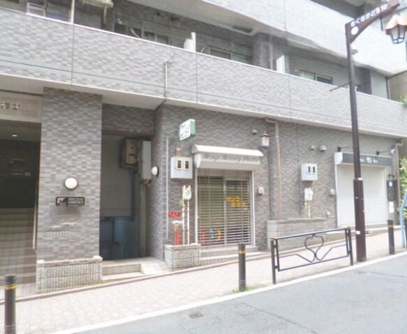 スカイコート本郷東大前第２のエントランス