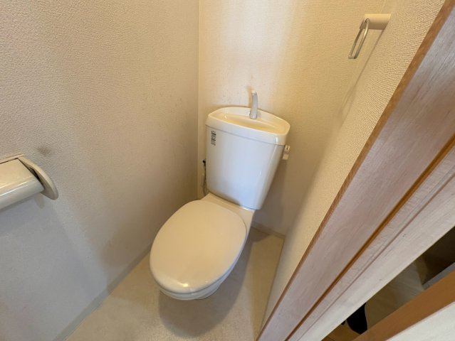 サンウッド英のトイレ