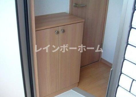 レフィナード南柏【仲介手数料：50％OFF】対象物件！の玄関|きれいな玄関です