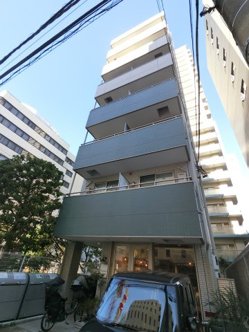 レオ参拾七番館の外観