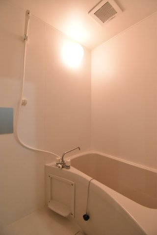 第二紀和マンションの浴室
