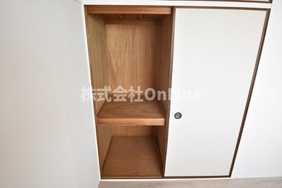 八尾市亀井町３丁目の賃貸マンションの収納