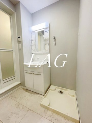 【洗面所】 | UCDA Residence新検見川 | 洗面台です。