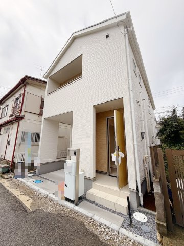 春日部市粕壁東　第3　全1棟の外観|落ち着いた白の外観です！