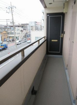 ソオワ下末吉ハイツ第２の玄関