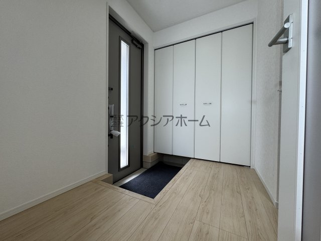 入間市大字下藤沢・全13棟　新築一戸建　11号棟の玄関