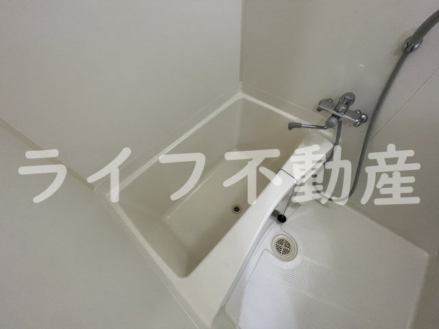 アベニューリップル小阪の浴室|お風呂です