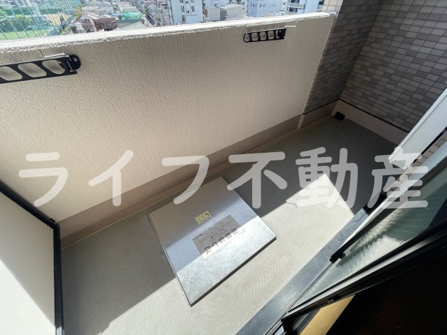 アベニューリップル小阪のバルコニー|バルコニーがあります
