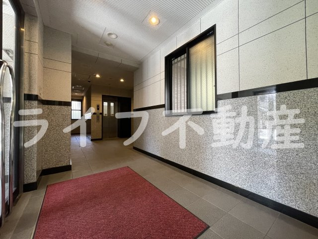 アベニューリップル小阪のロビー|建物の内部です