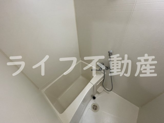 アベニューリップル小阪の浴室|お風呂です