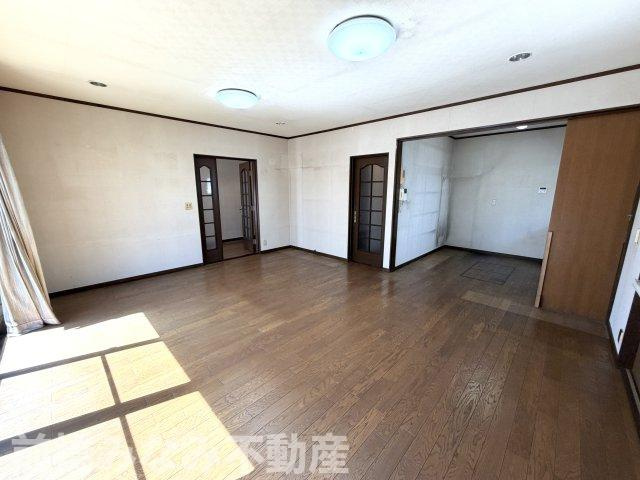 【中古平屋】前橋市鶴が谷町　３LDKの居間・リビング