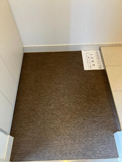 本郷東大前レジデンスの玄関