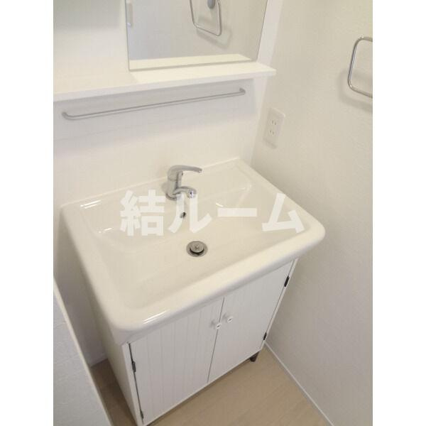 文京区白山１丁目のアパートの洗面所