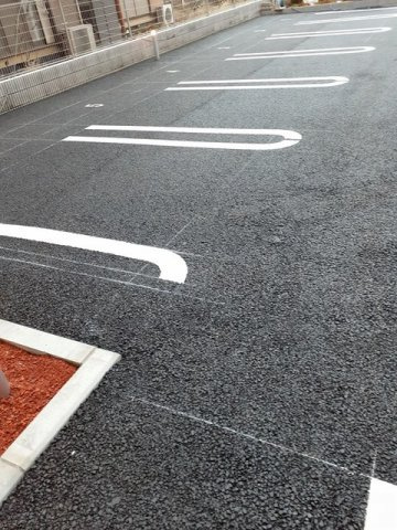アビタシオン　グランデの駐車場|駐車場に車を止められます