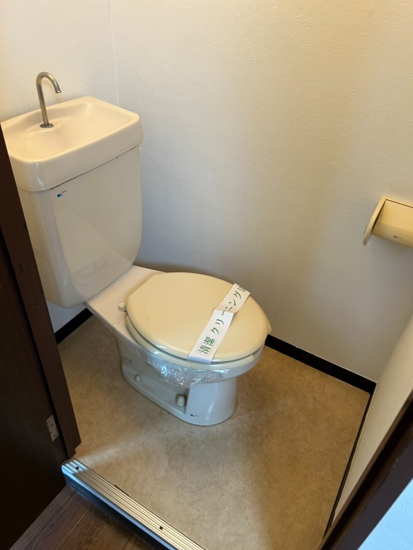 千葉市美浜区幕張西１丁目の賃貸マンションのトイレ|別部屋参考写真