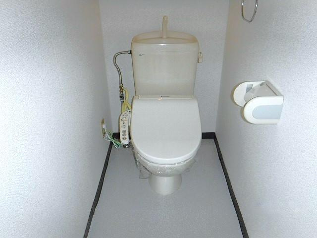 コンフォールＡのトイレ|落ち着いたトイレです