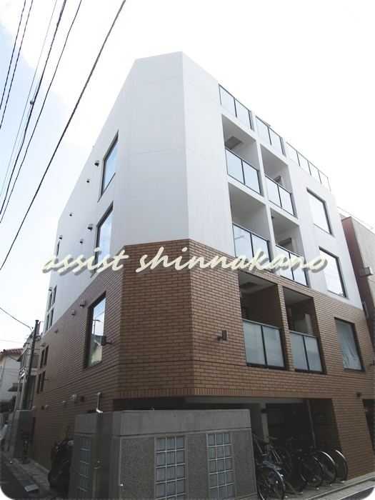 No.8ゼルコバマンションの外観