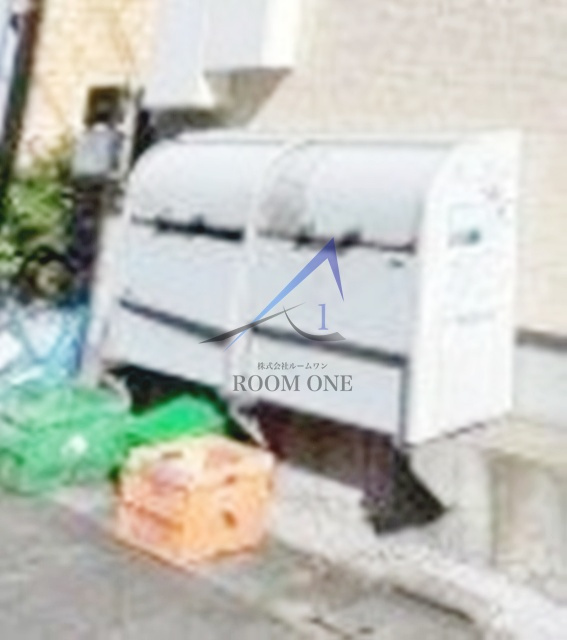 Bonvoyageのその他共用部分|敷地内ごみ置き場です。