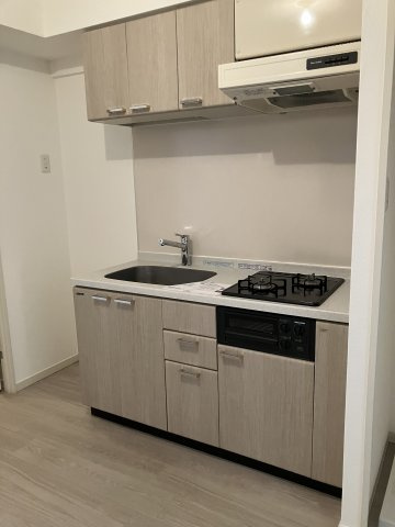 プライムアーバン日本橋茅場町のキッチン|コンパクトなキッチンで掃除もラクラク