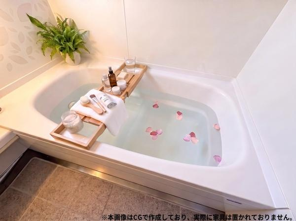 高崎4丁目中古の浴室|広さを感じられるバスタブが設置されています。