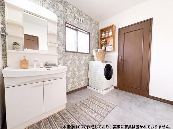 高崎4丁目中古の独立洗面台|広々とした洗面室空間は明るい印象。壁のデザインが印象的です。床は落ち着いた色合いで全体的にまとまりがある空間です。