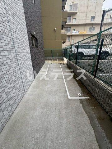 SDグランツ神戸ランドマークの駐車場|車をお持ちの方に嬉しい駐車場付きの物件です