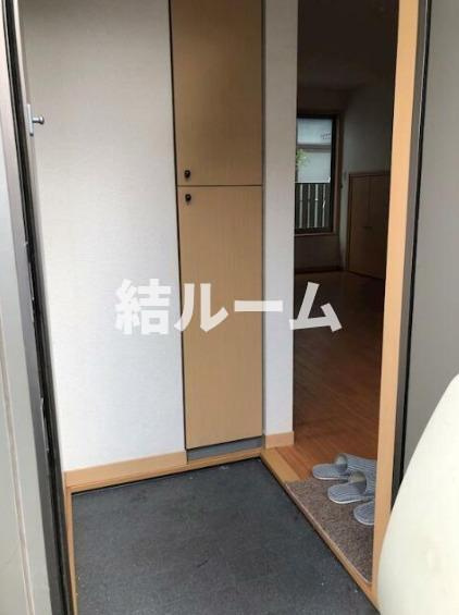 練馬区練馬１丁目のアパートの玄関