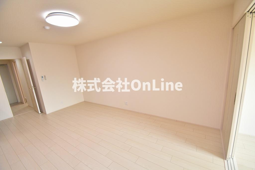 リバーサイド東久宝寺十番館の洋室