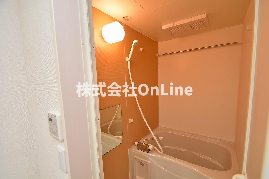 リバーサイド東久宝寺十番館の浴室