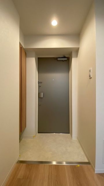 エステムコート東京八王子の玄関