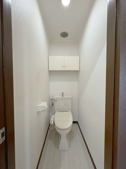 【トイレ】 | アパートメントカヤ田園調布 | ゆったりとした空間のトイレです