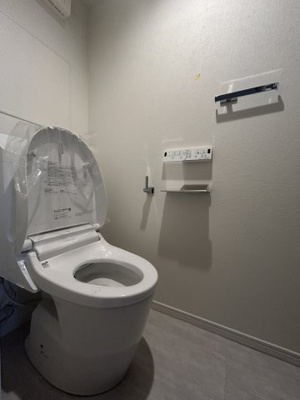 【トイレ】 | グランパセオ目黒大塚山 | 落ち着いた色調のトイレです