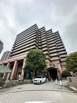 【外観】 | 恵比寿ガーデンテラス弐番館 | 外観は落ち着いています