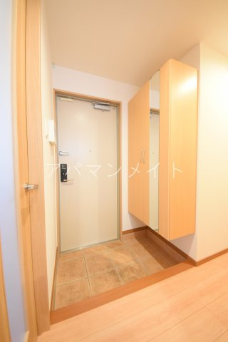 【玄関】 | フローラ東戸塚 | トールサイズのシューズボックス付き！