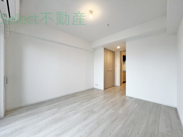 S-RESIDENCE栄eastの洋室